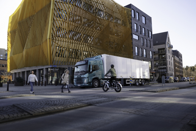 Společnost Volvo Trucks přidává svým elektrickým nákladním vozidlům zvukový bezpečnostní systém. 